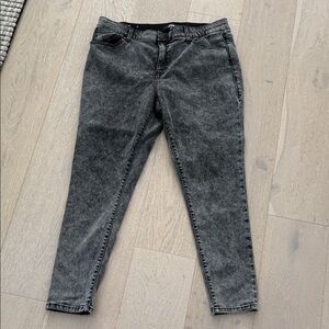 LuLaRoe Women's Skinny Jeans in Acid Wash Gray